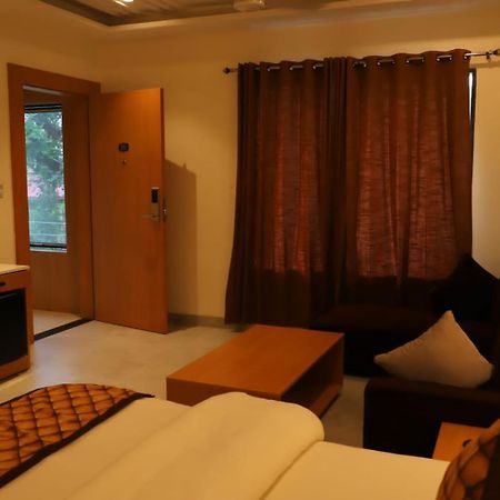 Vrindāvan Ananda Castle酒店 外观 照片